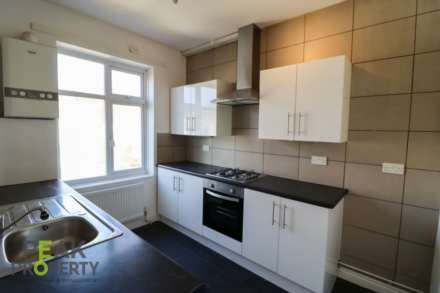 Elderton Road, Westcliff On Sea, Image 3