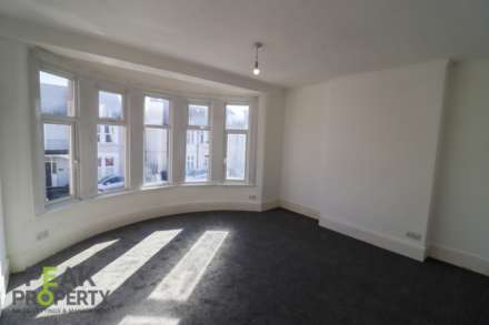 Elderton Road, Westcliff On Sea, Image 5