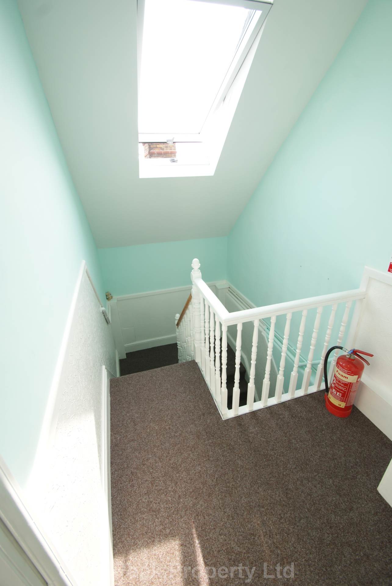 BIG ROOMS! COMMUNAL LOUNGE! York Road, Southend On Sea, Image 8