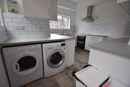 BIG ROOMS! COMMUNAL LOUNGE! York Road, Southend On Sea, Image 4