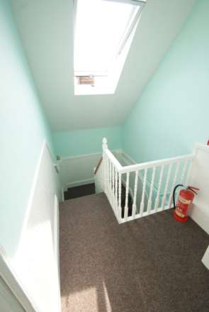 BIG ROOMS! COMMUNAL LOUNGE! York Road, Southend On Sea, Image 8