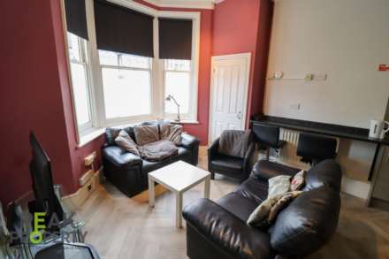 5 Rooms Available in Weston Road, Southend On Sea, Image 2