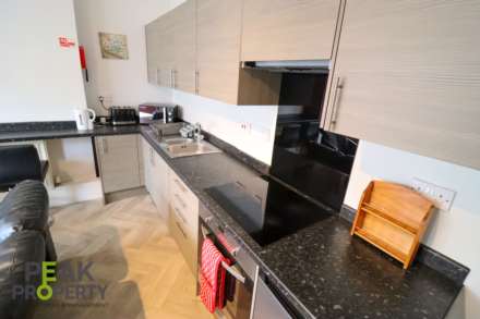 5 Rooms Available in Weston Road, Southend On Sea, Image 3