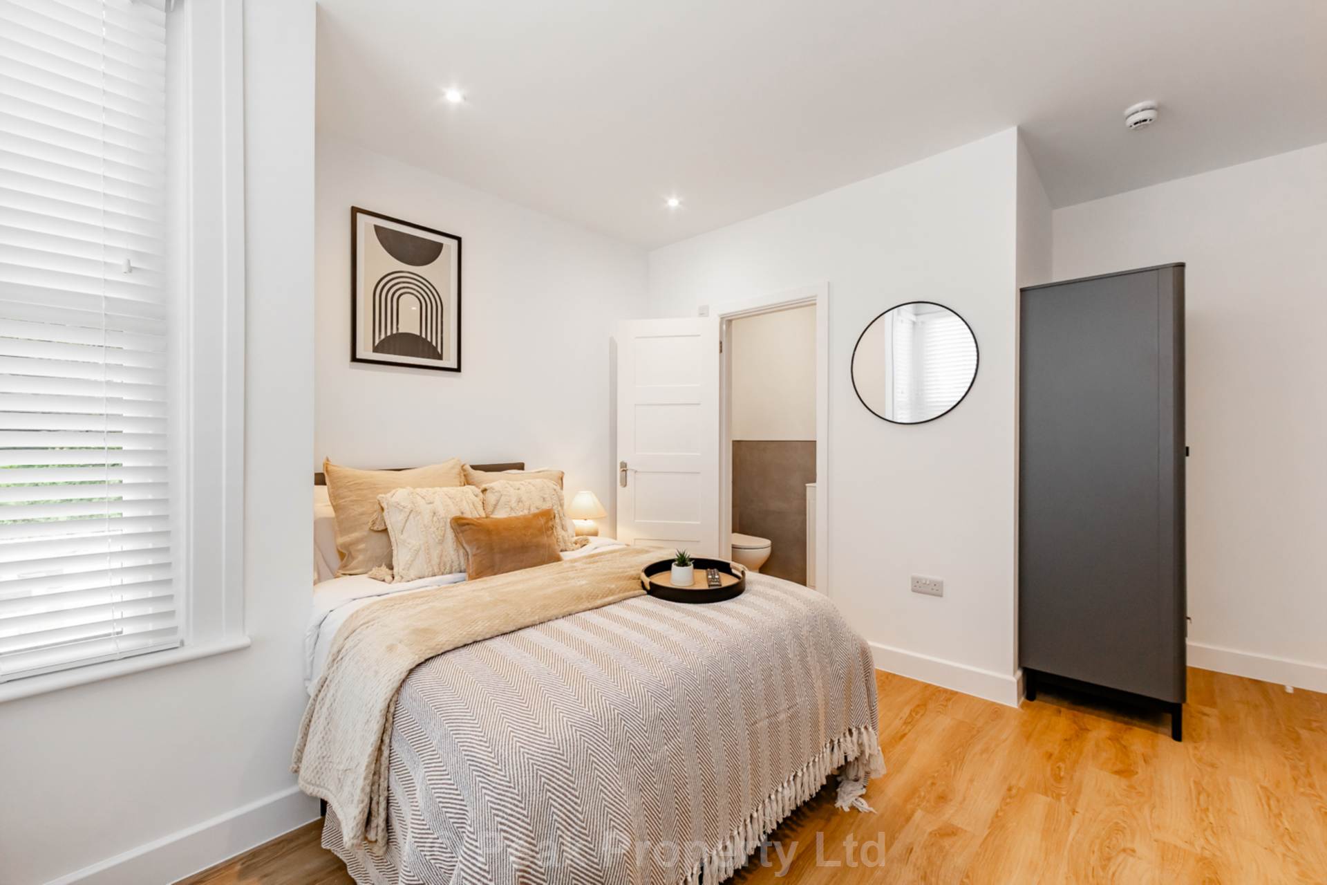Room 1, Heygate Avenue, Southend On Sea, Image 19