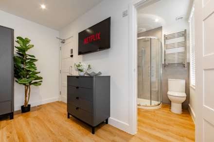 Room 3, Heygate Avenue, Southend On Sea, Image 22