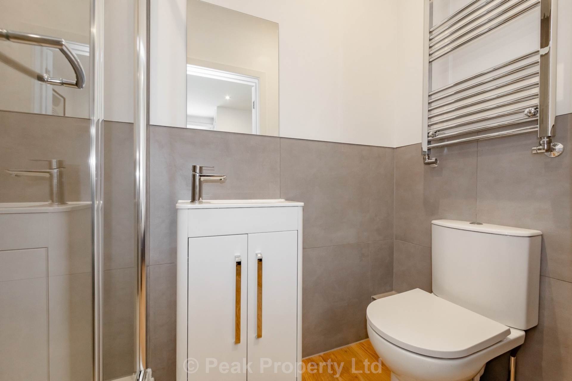Room 4, Heygate Avenue, Southend On Sea, Image 3