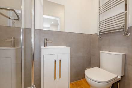Room 4, Heygate Avenue, Southend On Sea, Image 3