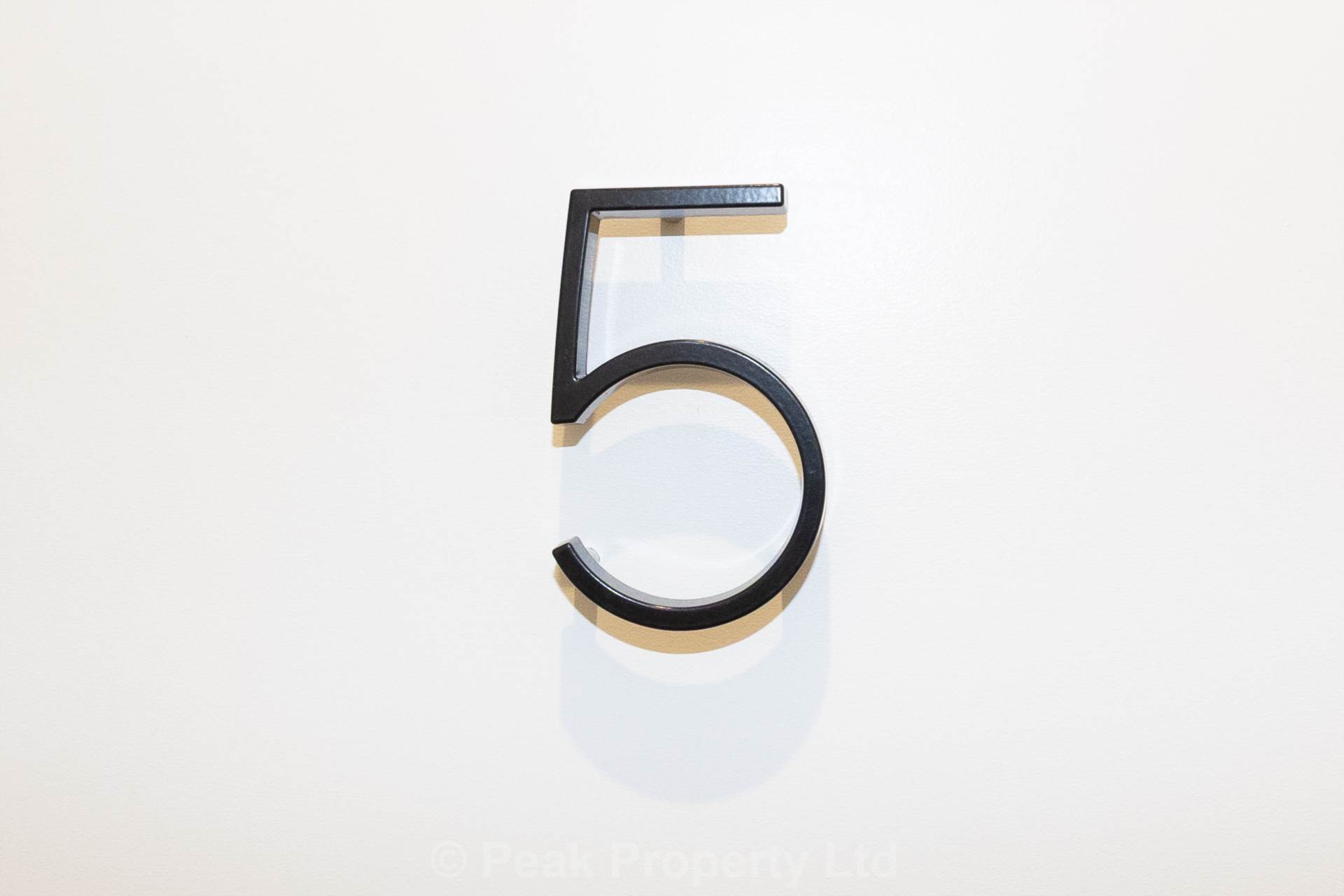 Room 5, Heygate Avenue, Southend On Sea, Image 16