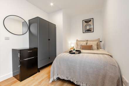 Room 5, Heygate Avenue, Southend On Sea, Image 1