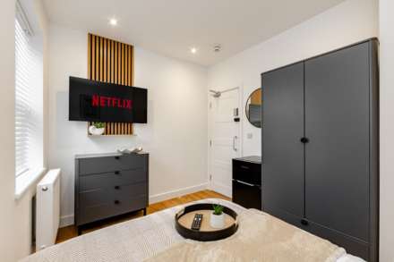 Room 5, Heygate Avenue, Southend On Sea, Image 18