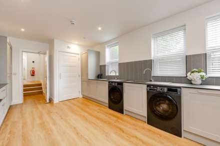 Room 5, Heygate Avenue, Southend On Sea, Image 3