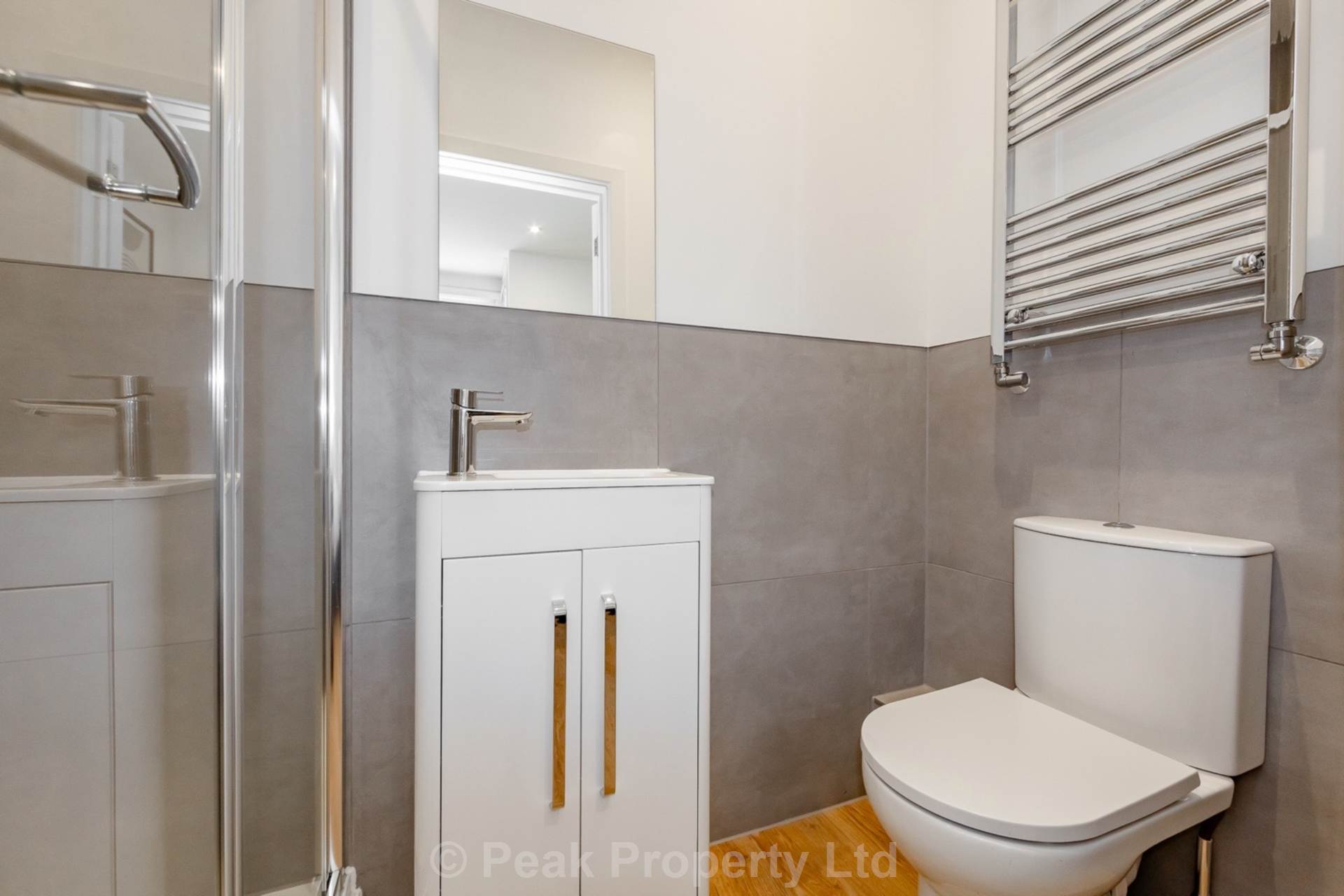 Room 6, Heygate Avenue, Southend On Sea, Image 2