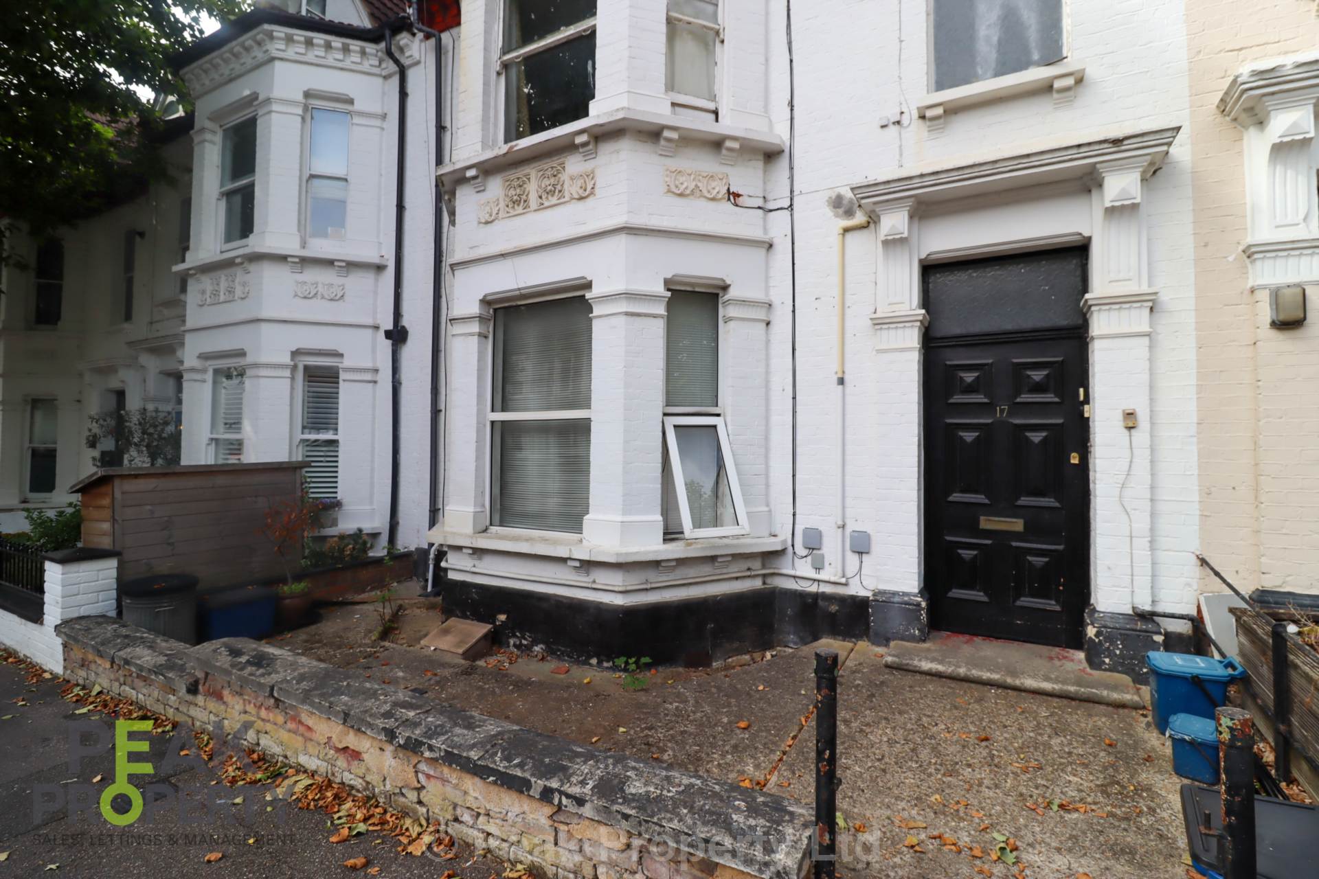 Flat 1, Marine Avenue, Westcliff On Sea, Image 1