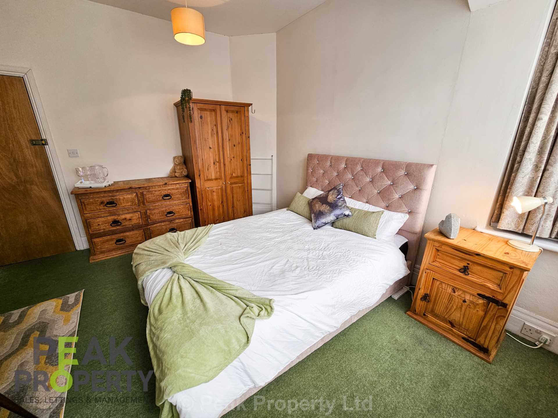 Room 3,  Canewdon Road, Westcliff On Sea, Image 2