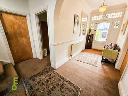 Room 3,  Canewdon Road, Westcliff On Sea, Image 12