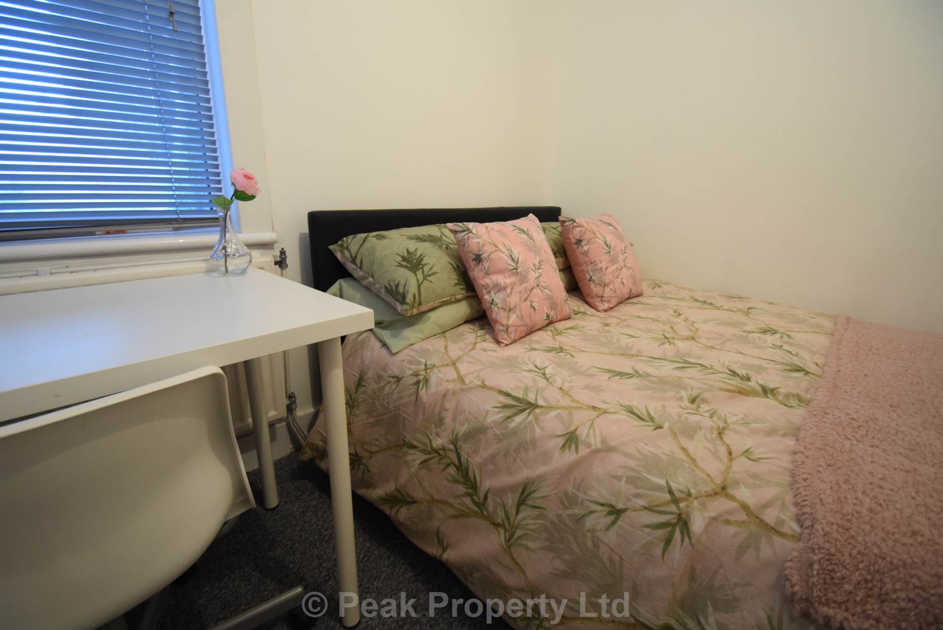 Room 2, Salisbury Avenue, Westcliff On Sea, Image 3