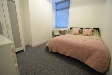Room 2, Salisbury Avenue, Westcliff On Sea