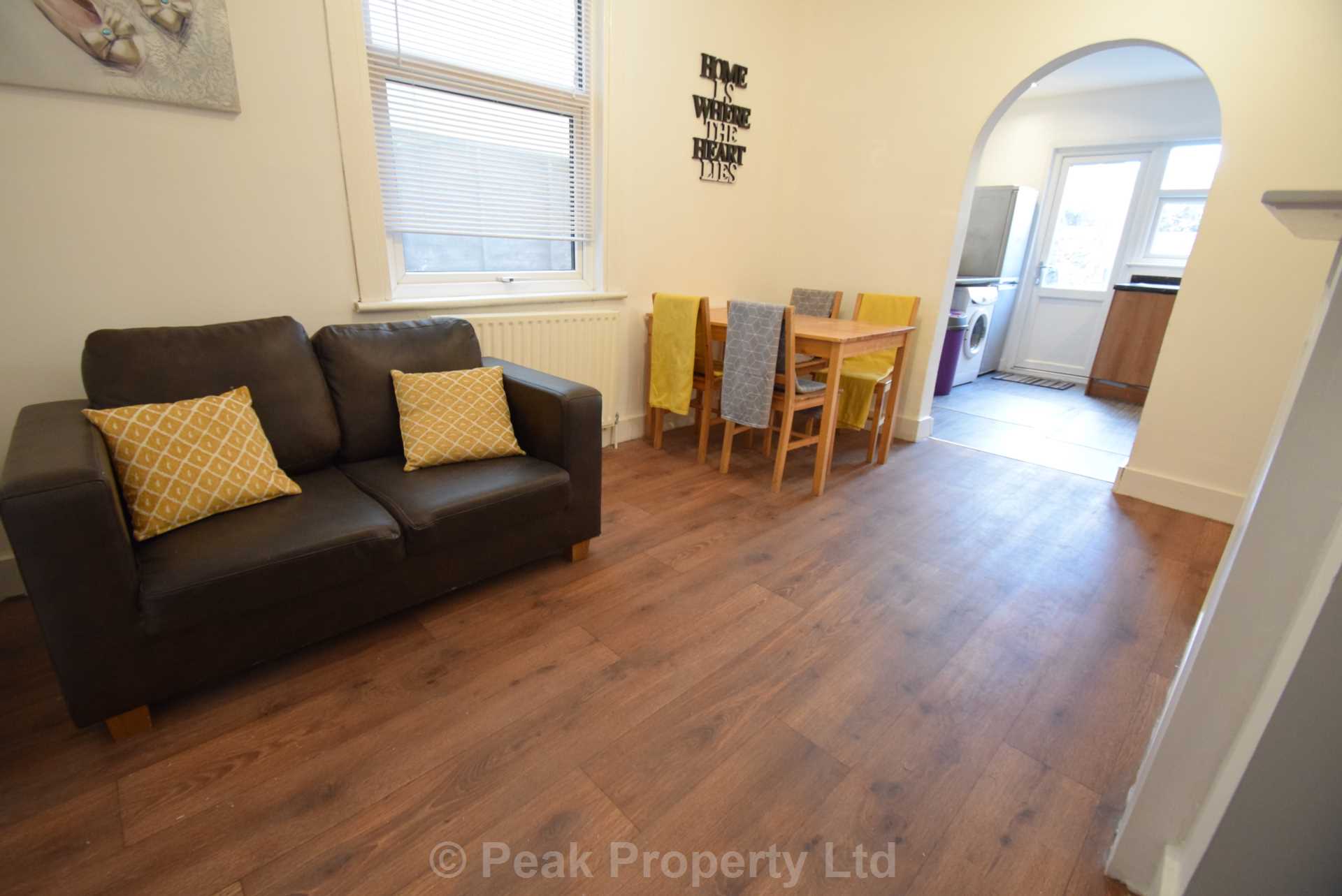 Room 4, Salisbury Avenue, Westcliff On Sea, Image 2