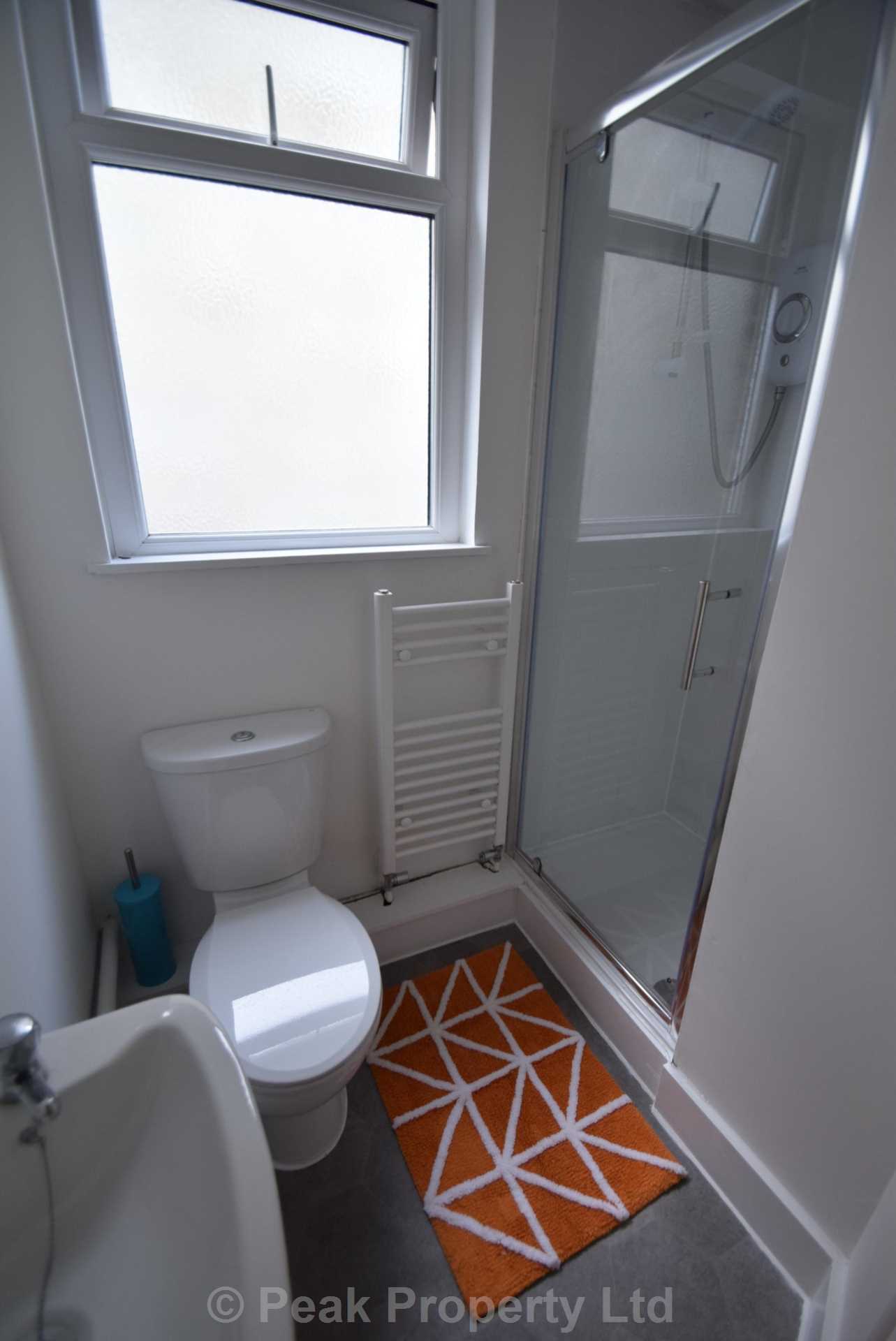 Room 4, Salisbury Avenue, Westcliff On Sea, Image 8