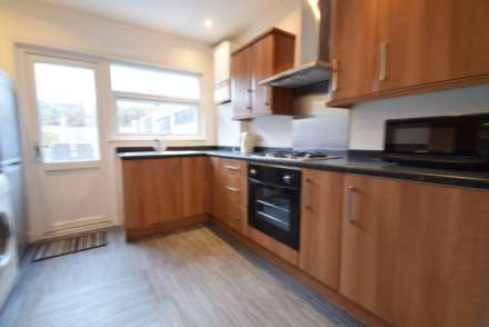 Room 4, Salisbury Avenue, Westcliff On Sea, Image 6