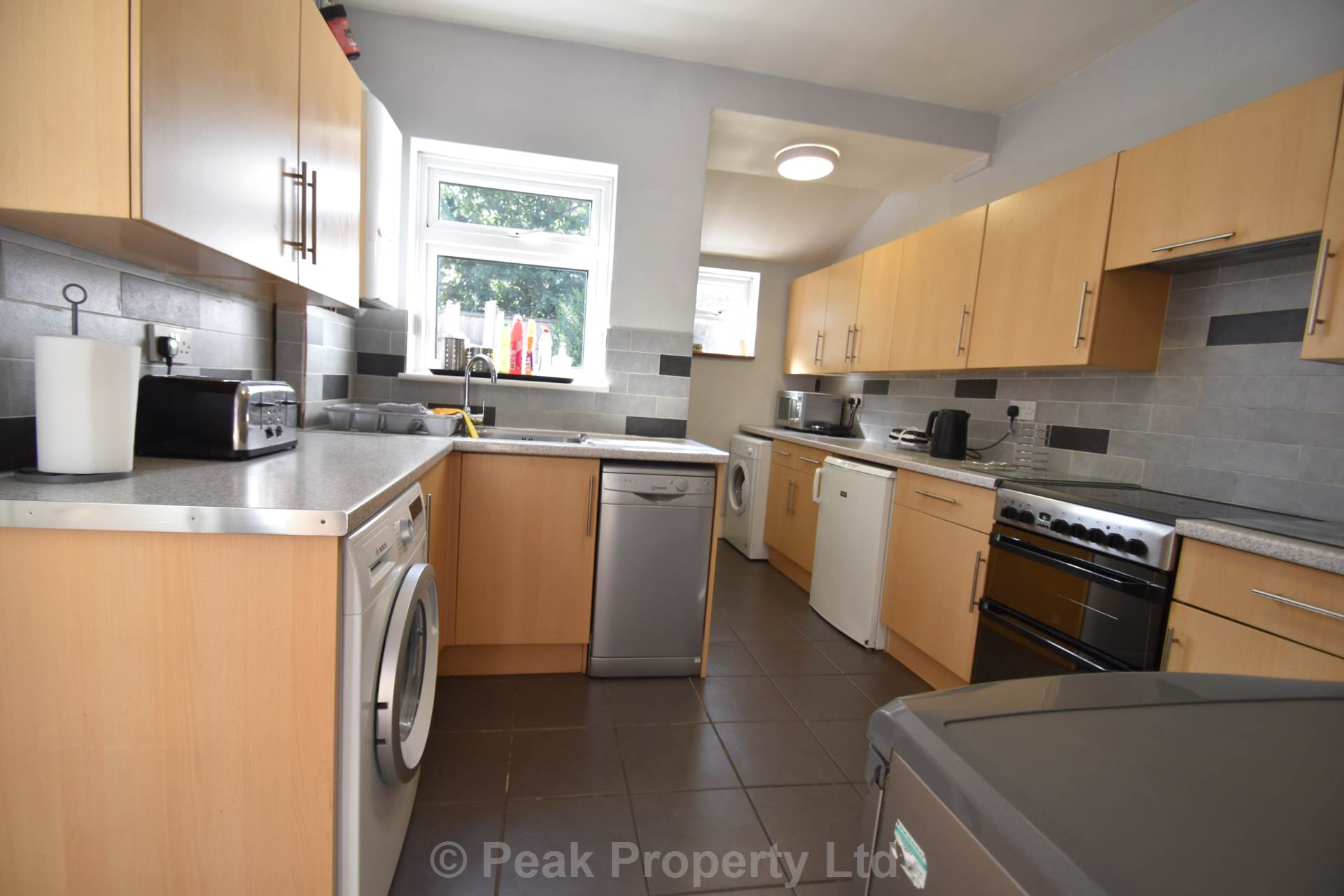 Gordon Road, Southend-on-Sea, Image 4