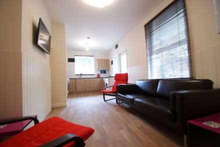 Room 1, Gordon Road, Southend On Sea, Image 2