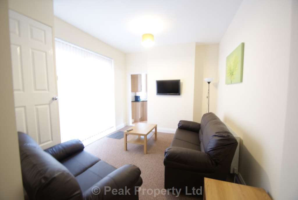 Burdett Avenue, Westcliff On Sea, Image 3