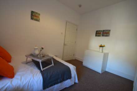 Burdett Avenue, Westcliff On Sea, Image 2