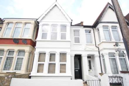 Burdett Avenue, Westcliff On Sea, Image 5