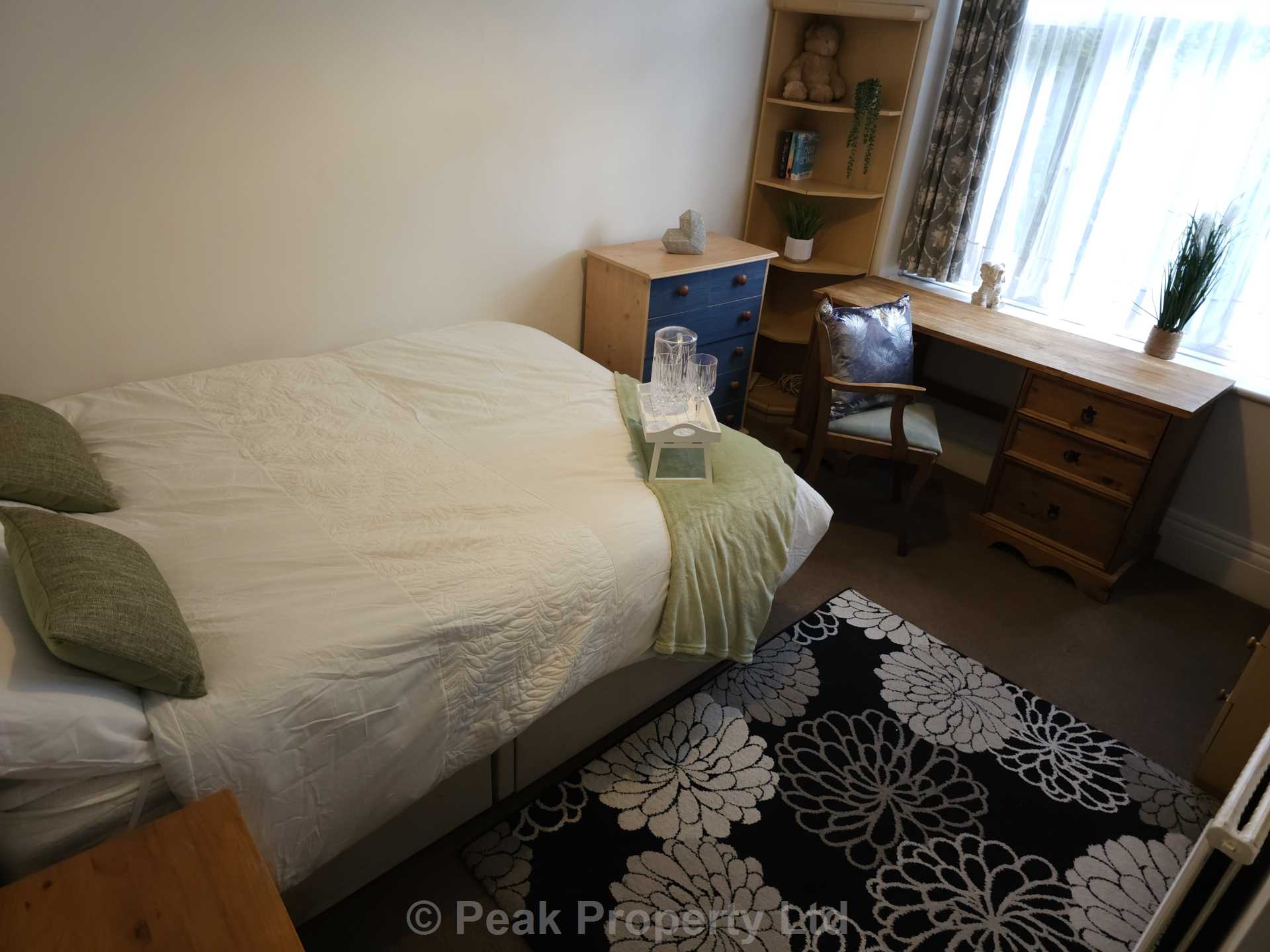 Room 1, Canewdon Road, Westcliff On Sea, Image 2