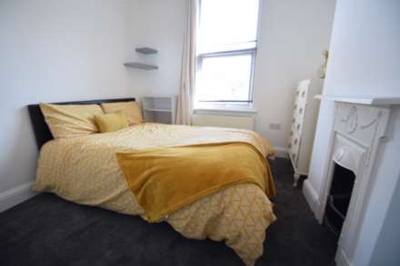 😀STUDENTS😀 ALL 5 ROOMS AVAILABLE!  STUDENT HOUSE SHARE Room 3 - Salisbury Avenue, Westcliff On Sea, Image 2