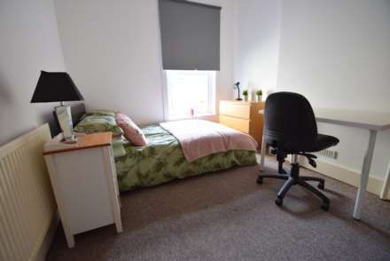 Room 2 - Lovely House Share Room 2, Albert Road, Southend On Sea, Image 2