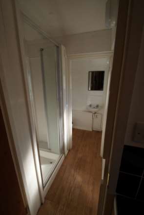 Room 2 - Lovely House Share Room 2, Albert Road, Southend On Sea, Image 3
