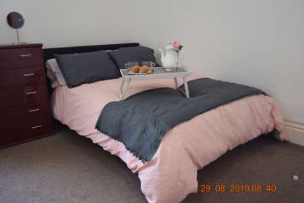 STUDENTS -  5 HUGE ROOMS AVAILABLE!  York Road, Southend On Sea, Image 3