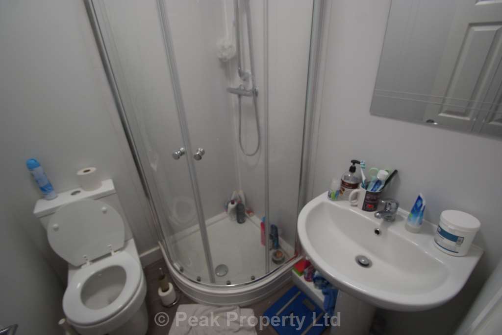 Student House Share - Room 3, North Avenue, Southend On Sea, Image 8