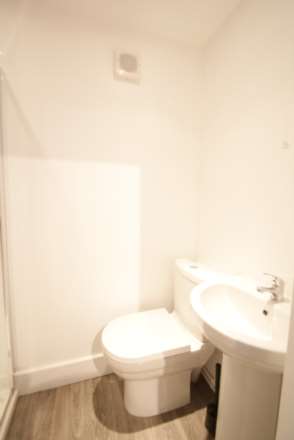 Room 1 Westborough Road, Westcliff On Sea, Image 17