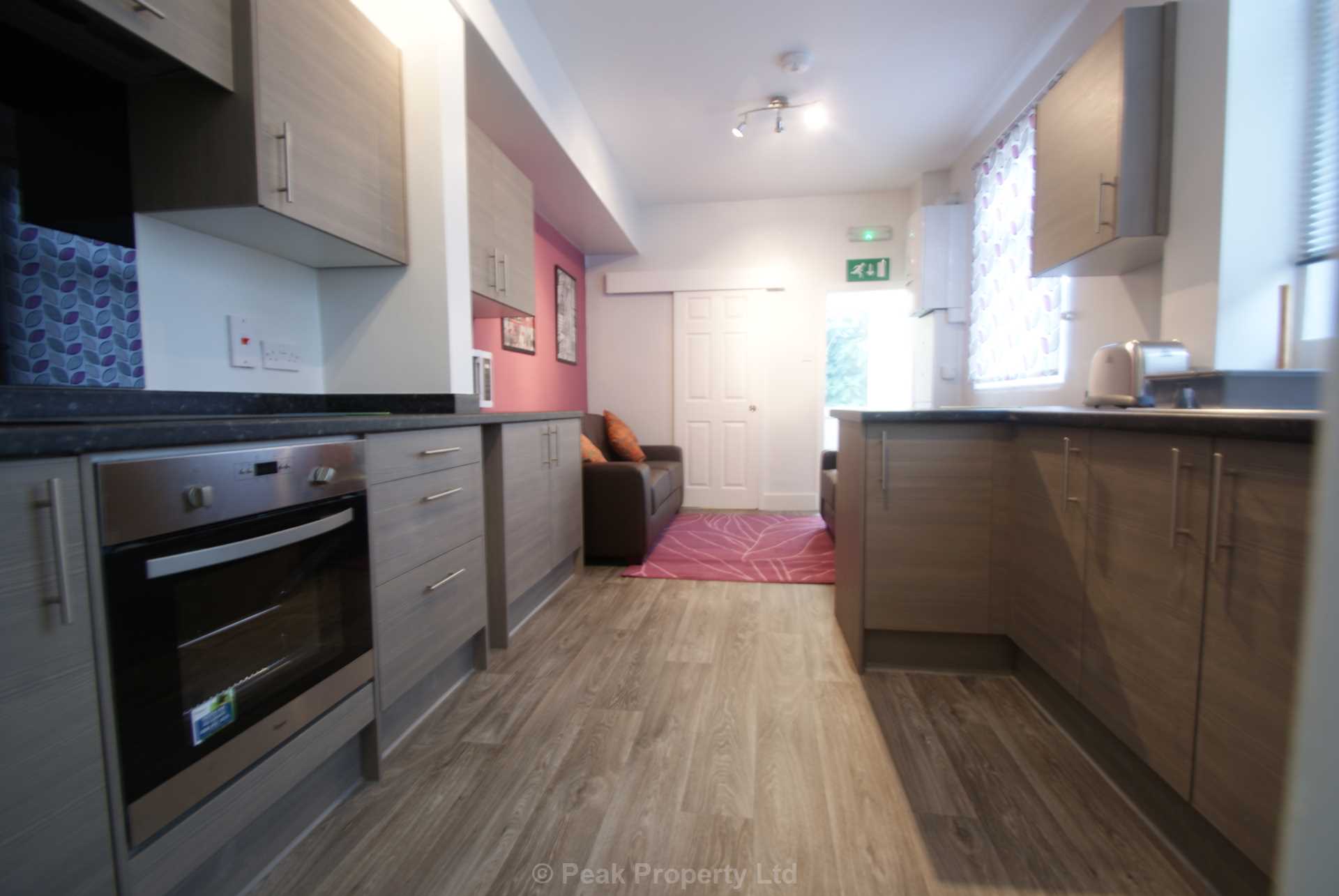 Westborough Road, Westcliff On Sea, Image 9