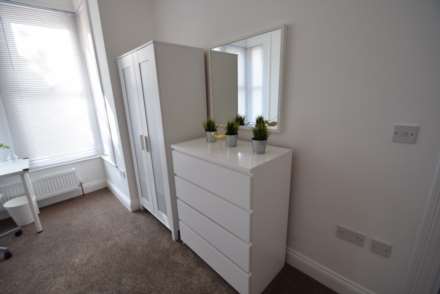 Room 1, Portland Avenue, Southend On Sea, Image 3