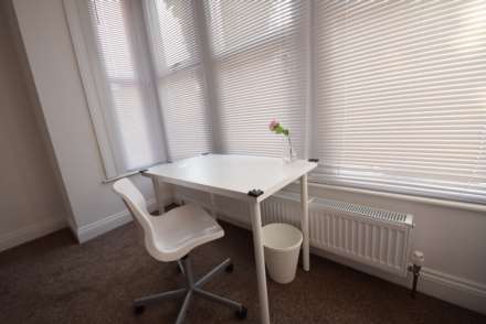 Room 1, Portland Avenue, Southend On Sea, Image 4