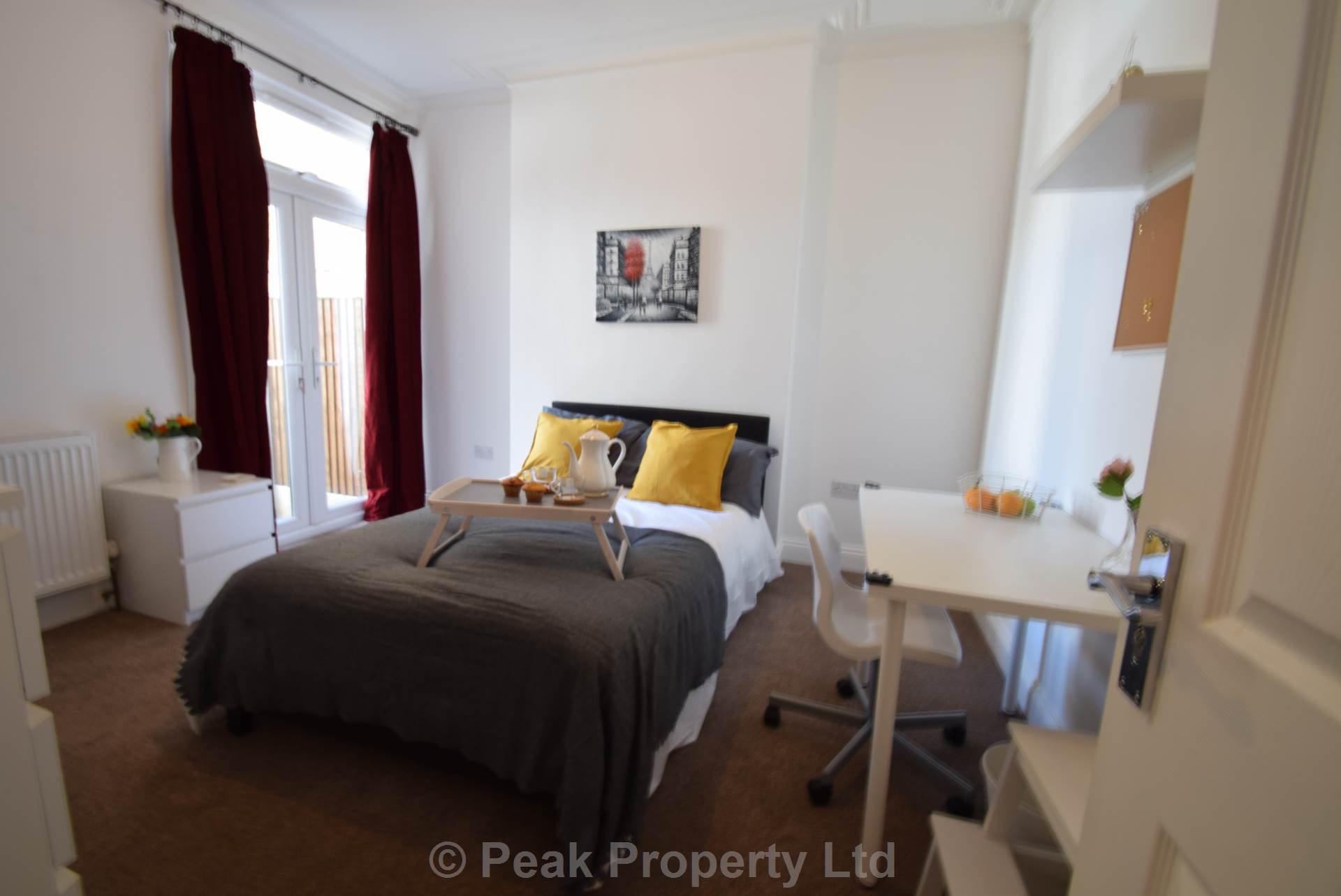 Room 2, Portland Avenue, Southend On Sea, Image 1