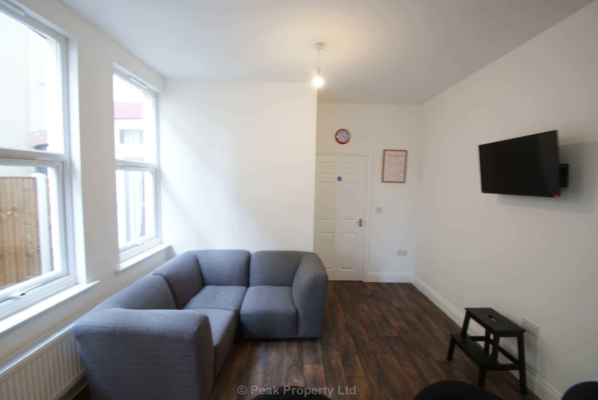 Room 3, Portland Avenue, Southend On Sea, Image 7