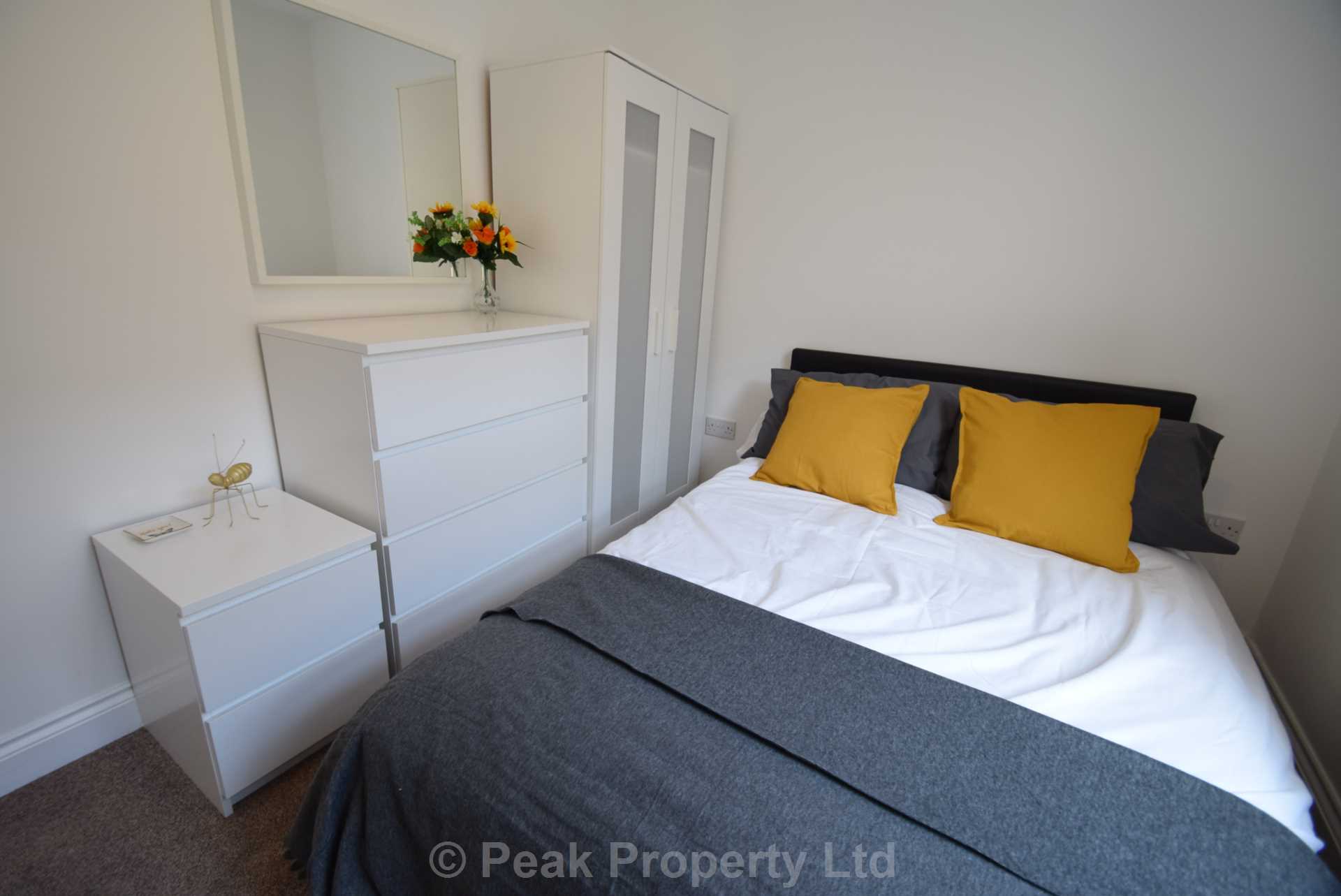 Room 4, Portland Avenue, Southend On Sea, Image 2