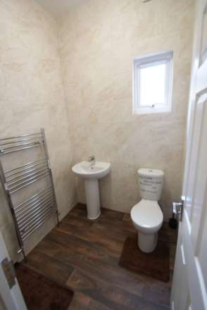 Room 4, Portland Avenue, Southend On Sea, Image 8