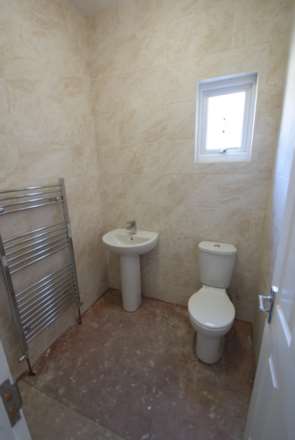 Room 5, Portland Avenue, Southend on Sea, Image 7