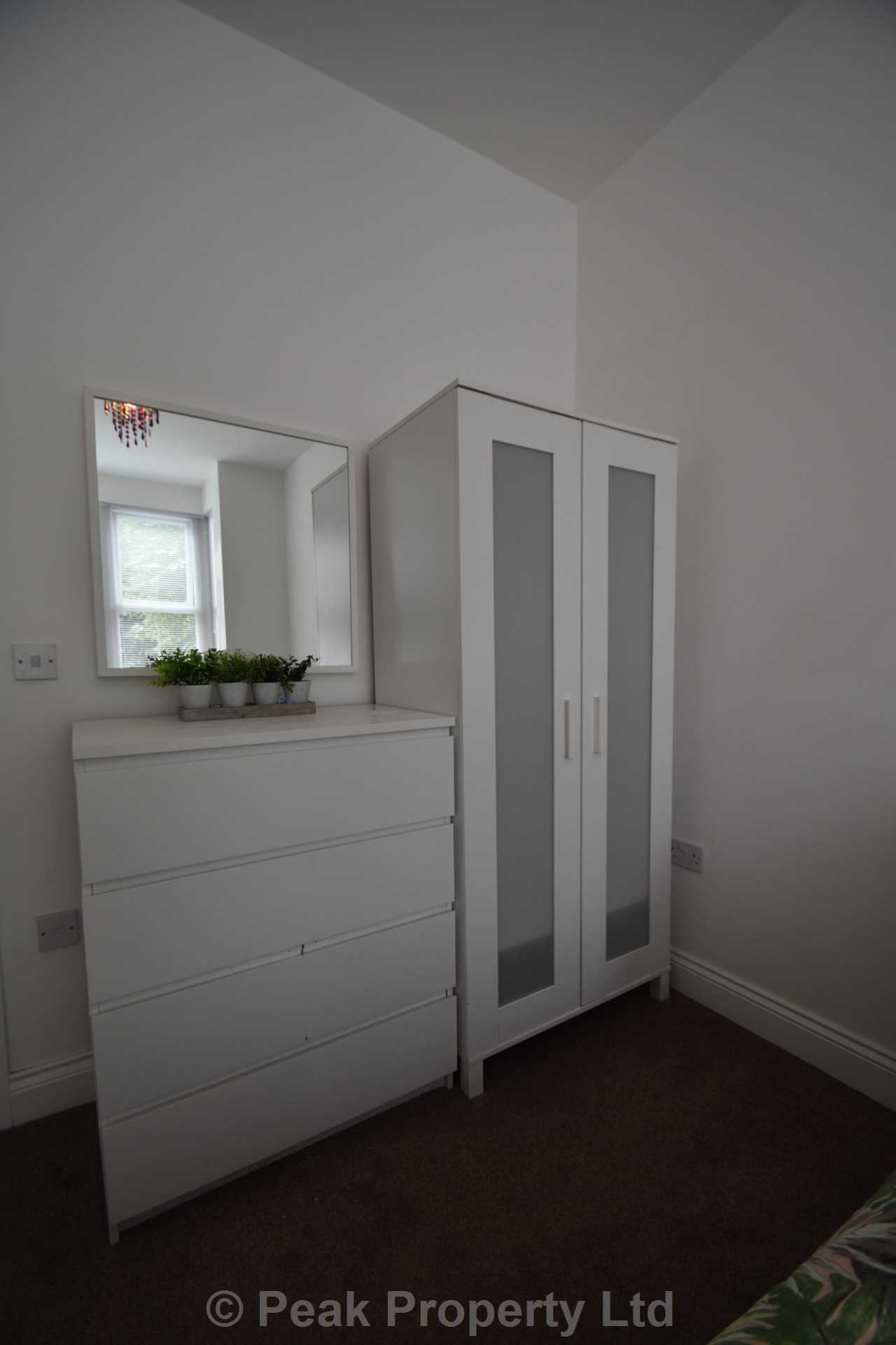 Room 6, Portland Avenue, Southend On Sea, Image 5