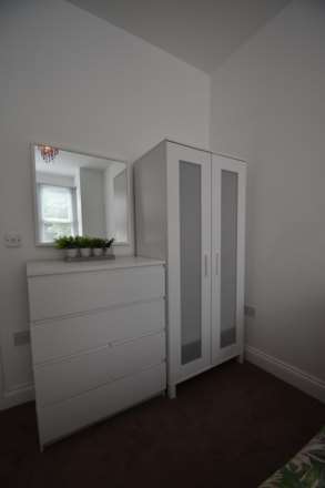 Room 6, Portland Avenue, Southend On Sea, Image 5