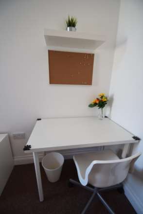 Room 7, Portland Avenue, Southend On Sea, Image 4