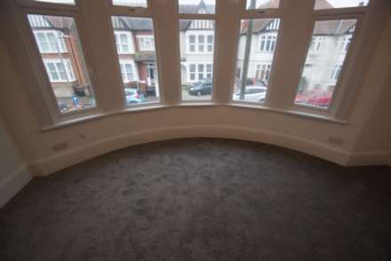 Elderton Road, Westcliff On Sea, Image 4