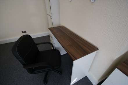 Room 1, Queens Road, Southend On Sea, Image 6