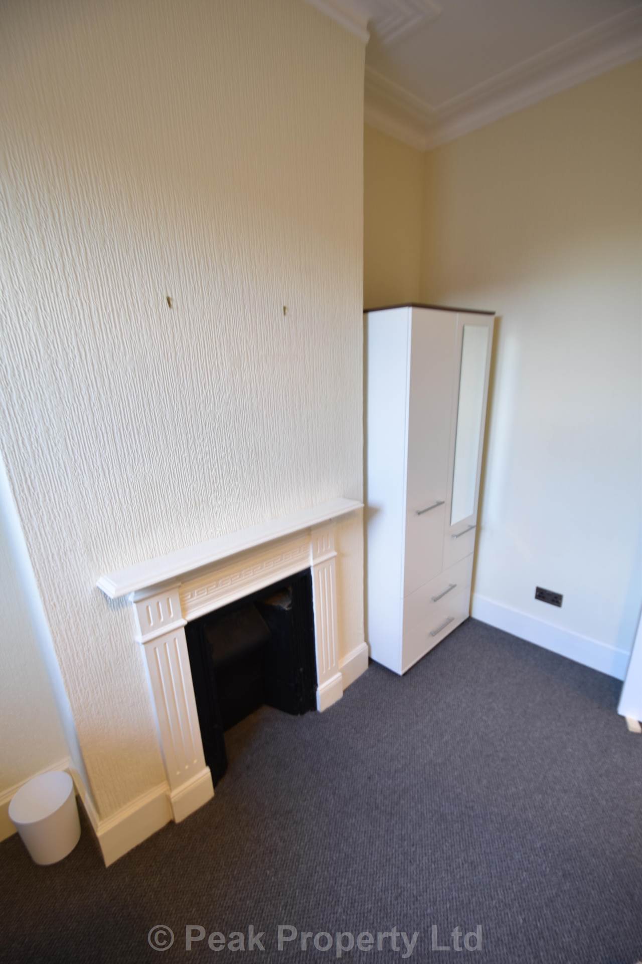 Room 5. Queens Road, Southend On Sea, Image 2